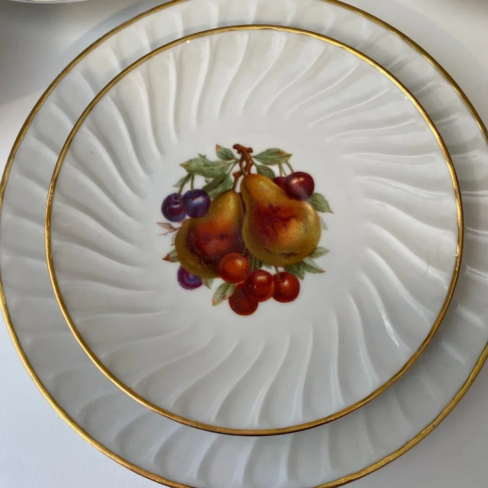 Old Nuremberg Bavaria Germany Fruit Tea Set for 4‎ – Gold Trim, 12 Pc